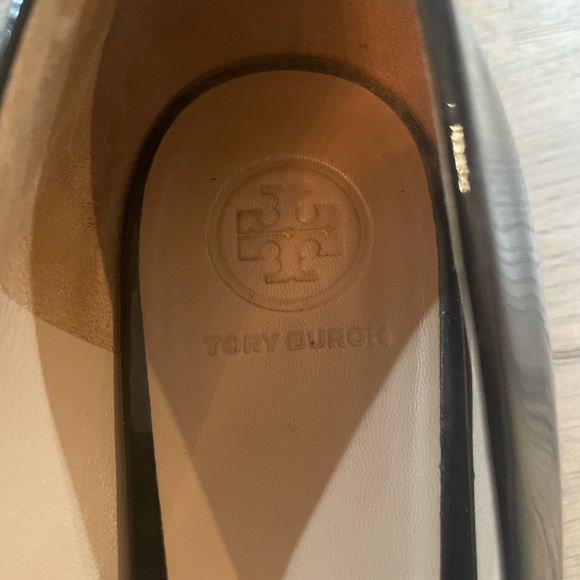 Tory Burch patent leather flats - Picture 3 of 6